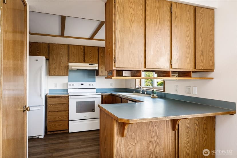 Property photo for 2385 Sunlight Beach Road, Clinton photo 14