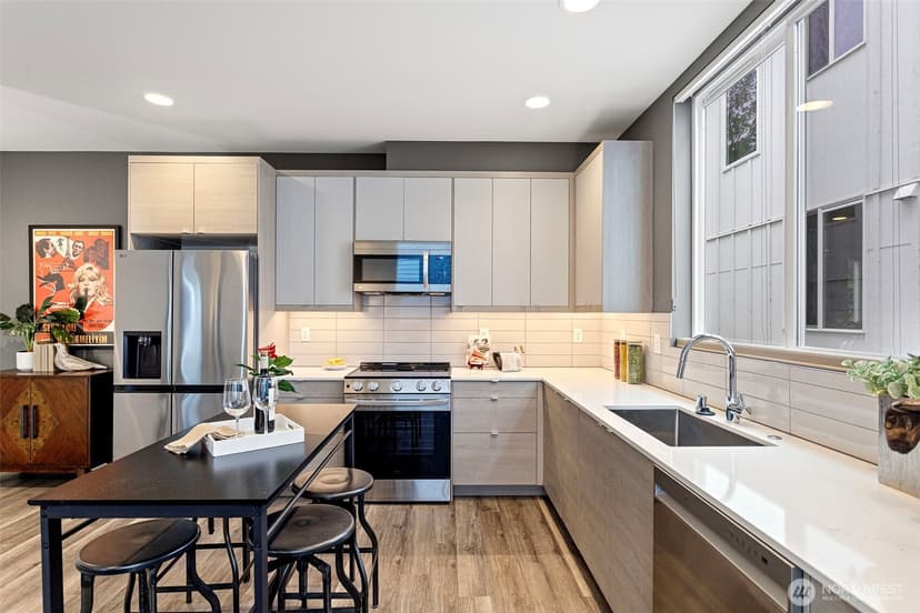 Property photo for 2529 29th Avenue S #C, Seattle photo 13