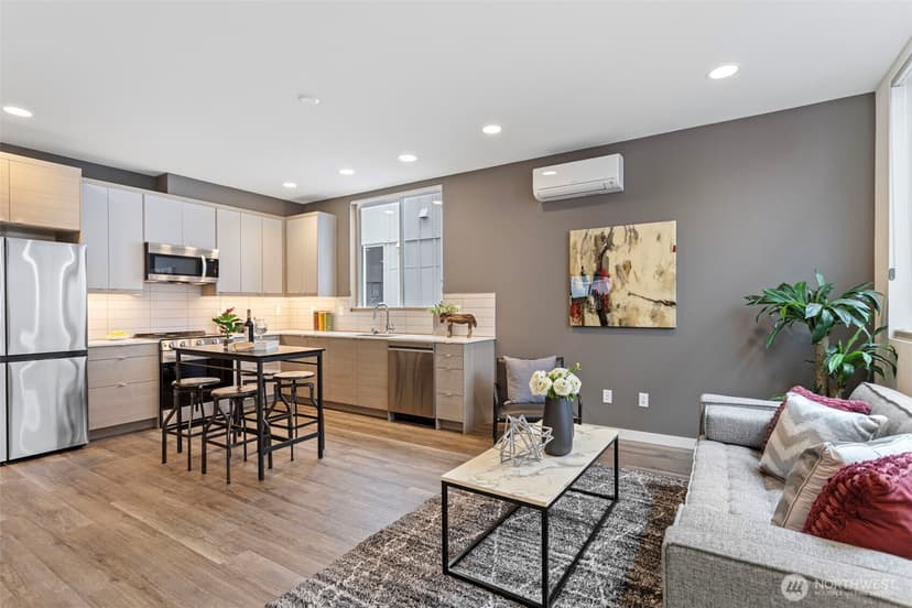 Property photo for 2529 29th Avenue S #C, Seattle photo 9