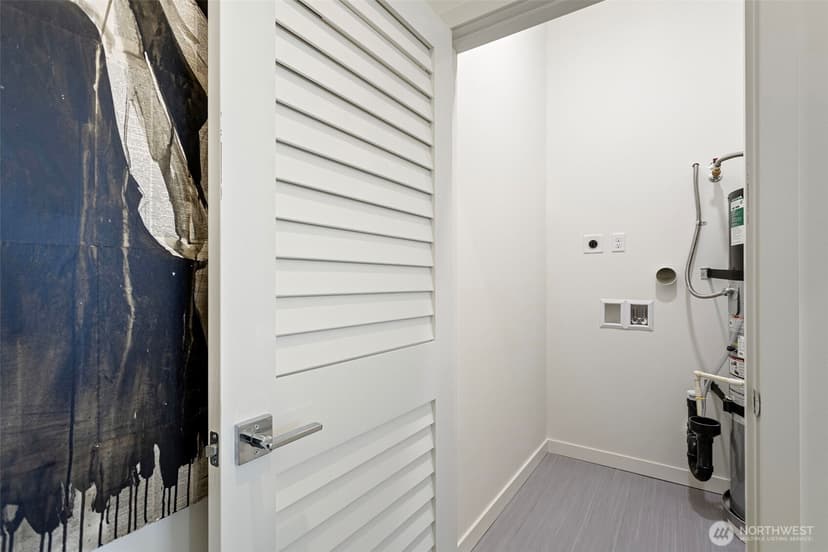 Property photo for 2529 29th Avenue S #C, Seattle photo 16
