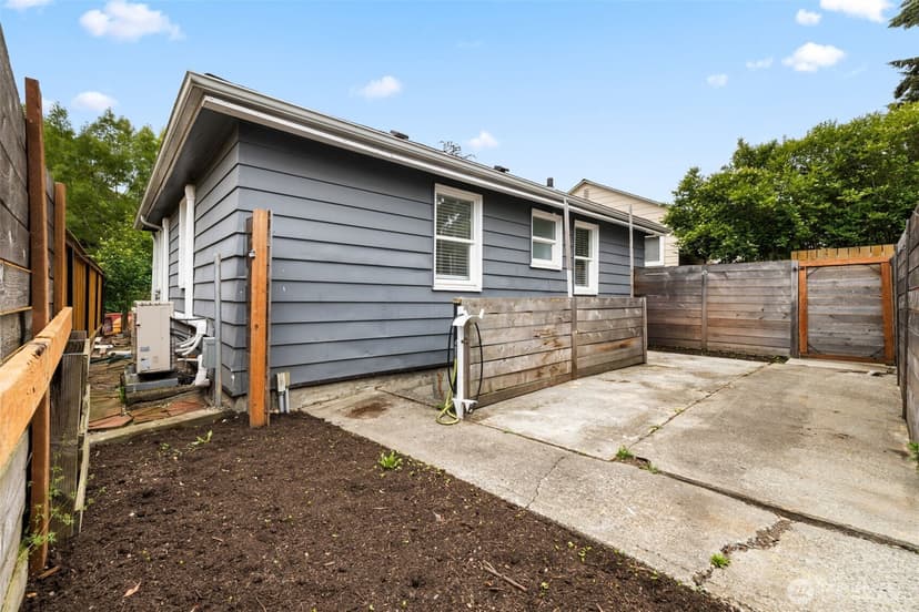 Property photo for 9456 21st Avenue SW #C, Seattle photo 27
