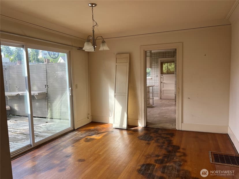Property photo for 3021 Fuhrman Avenue E, Seattle photo 7