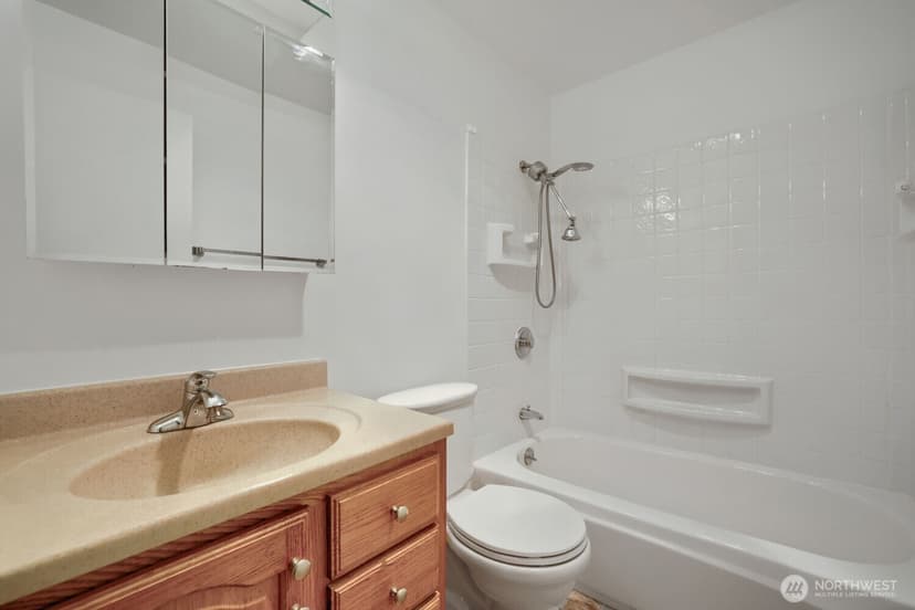Property photo for 6110 24th Avenue NW #203, Seattle photo 12