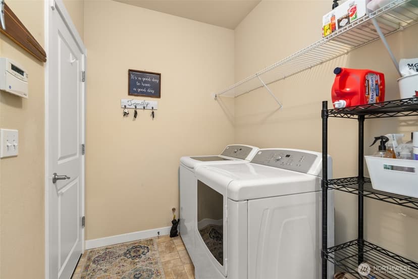 Property photo for 3307 Highlands Boulevard, Puyallup photo 19