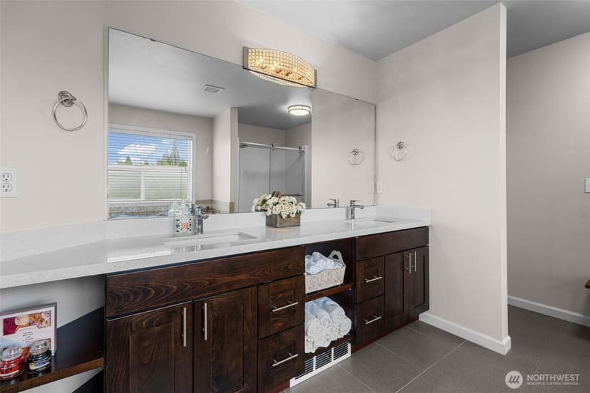 Property photo for 8206 70th Avenue Ct E, Puyallup photo 23