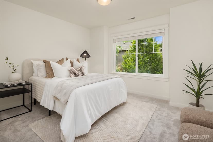 Property photo for 8728 124th Avenue NE, Kirkland photo 31