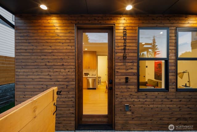 Property photo for 5921 32nd Avenue SW #B, Seattle