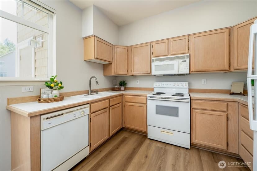 Property photo for 5400 Harbour Pointe Blvd #A204, Mukilteo photo 8