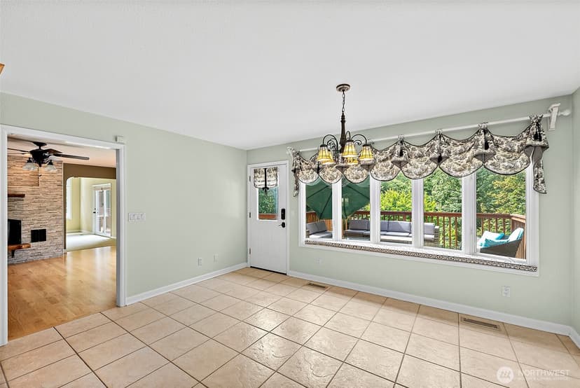 Property photo for 6718 76th Street W, Lakewood photo 17