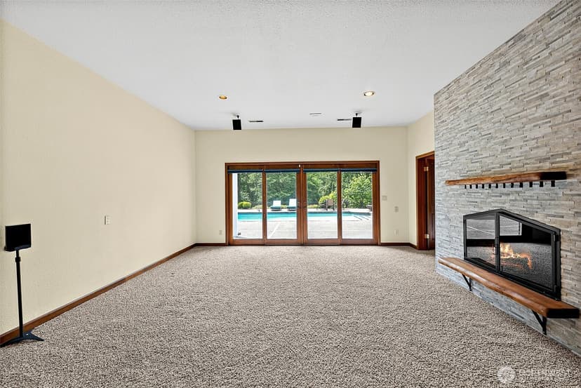 Property photo for 6718 76th Street W, Lakewood photo 37