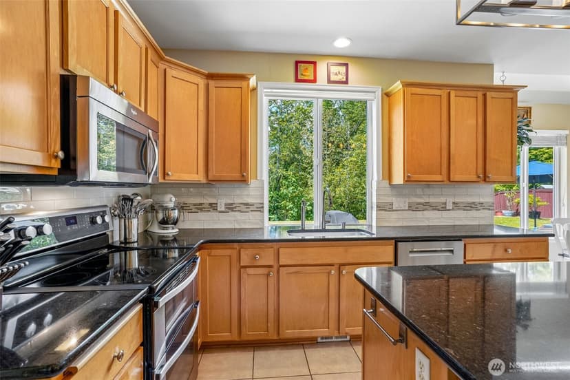 Property photo for 10805 189th Avenue E, Bonney Lake photo 10