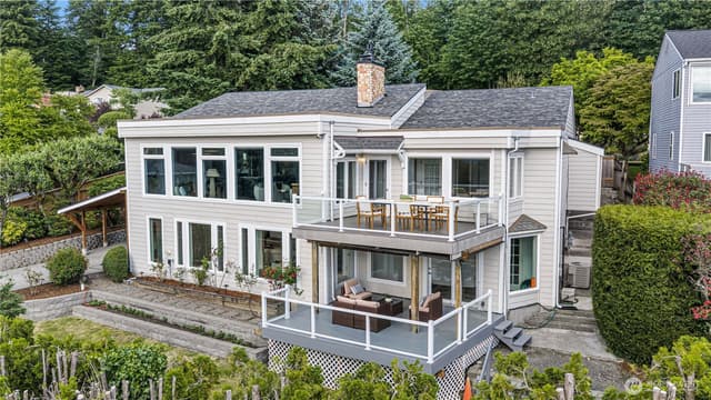 Property photo for 5525 Highland Drive, Bellevue photo 2