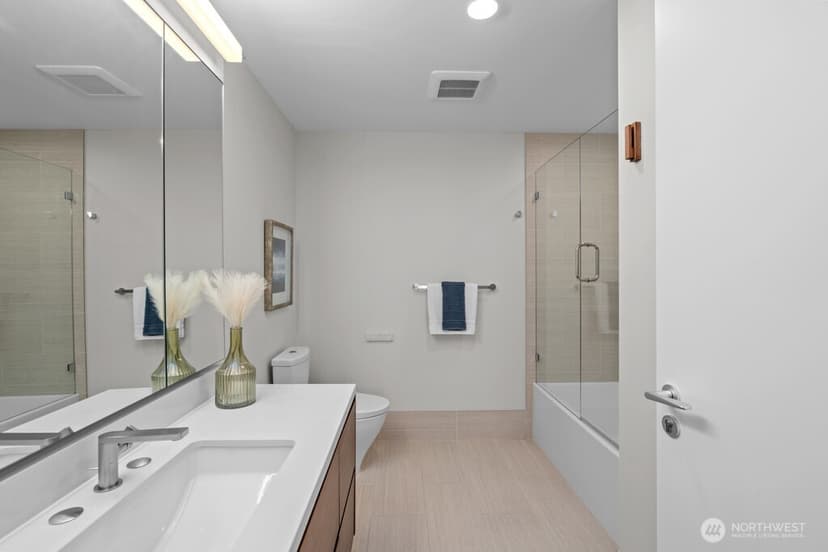 Property photo for 121 Stewart Street #2202, Seattle photo 10