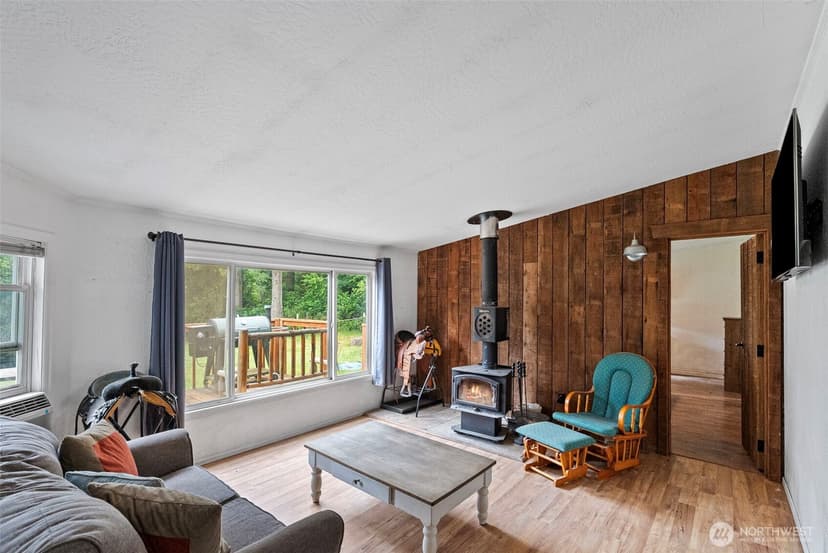 Property photo for 9390 Phillips Road SE, Port Orchard photo 14