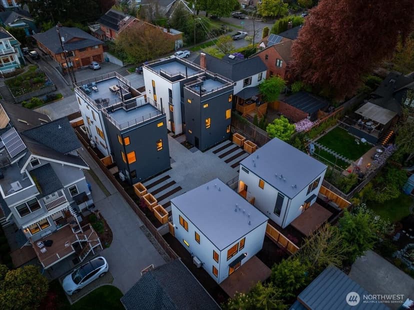 Property photo for 4122 Burke Avenue N, Seattle photo 34