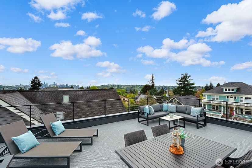 Property photo for 4122 Burke Avenue N, Seattle photo 30