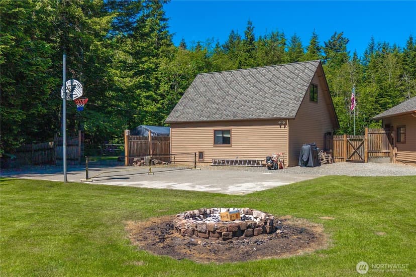 Property photo for 15340 470th Place SE, North Bend photo 22