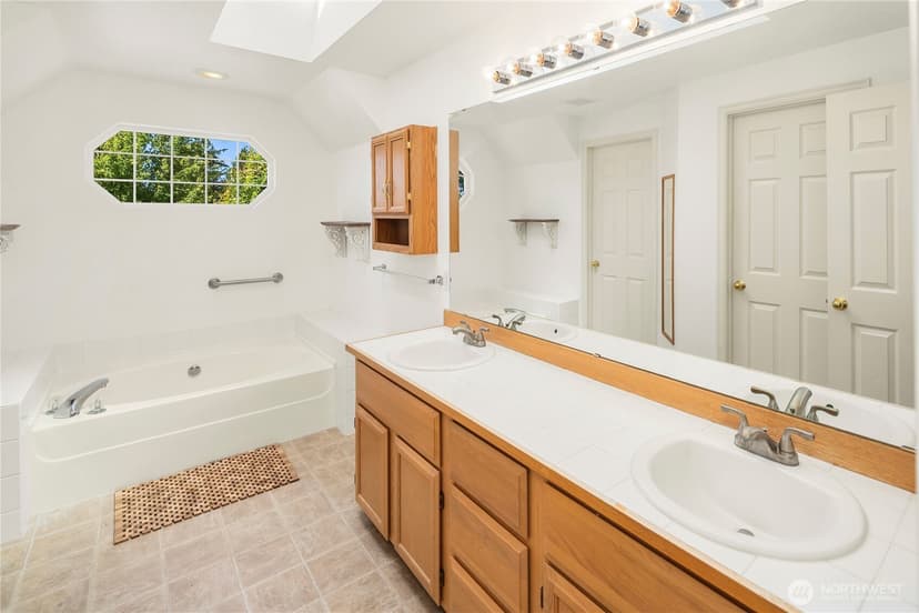 Property photo for 5010 Highland Drive SE, Auburn photo 16