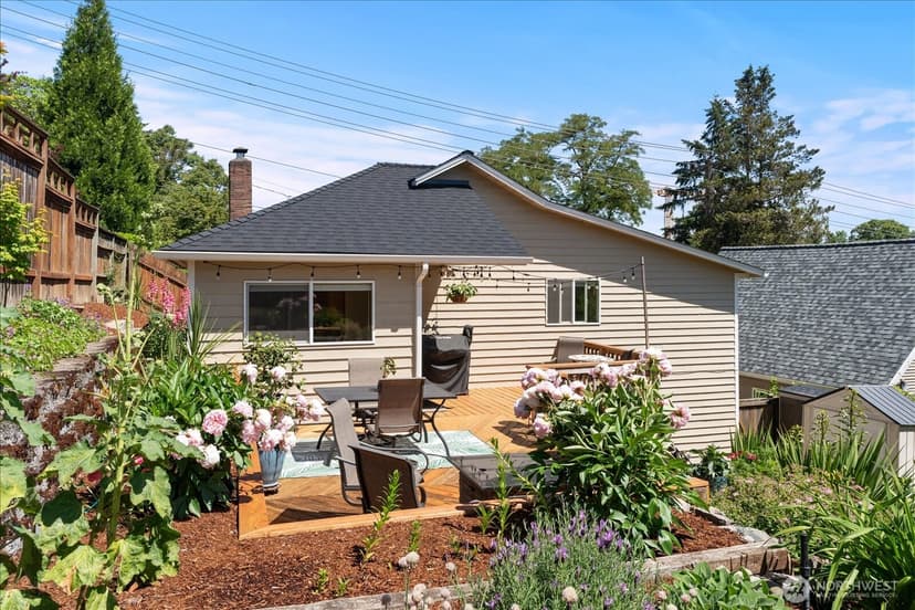 Property photo for 1227 S Henderson Street, Seattle photo 33