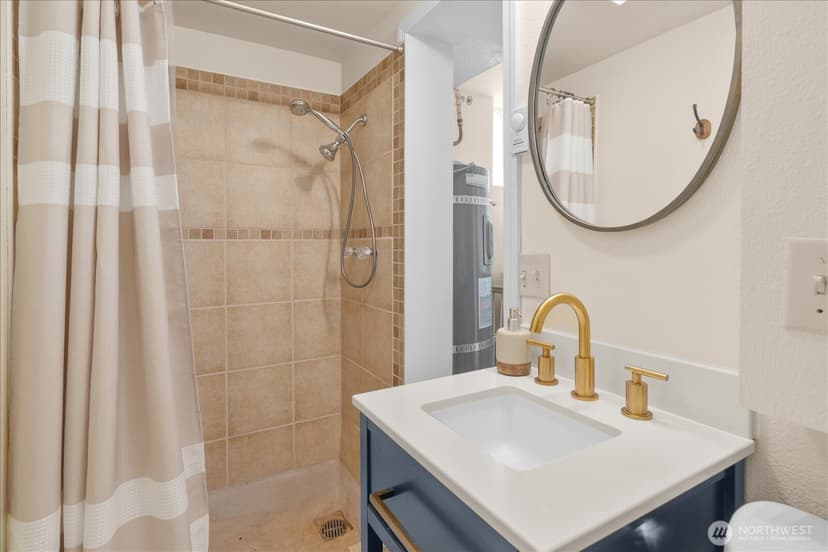 Property photo for 1227 S Henderson Street, Seattle photo 25