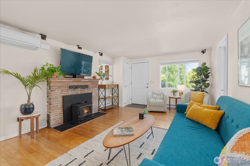 Property photo for 1227 S Henderson Street, Seattle photo 9