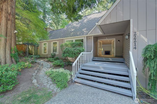 Property photo for 22214 NE 28th Place, Sammamish photo 2