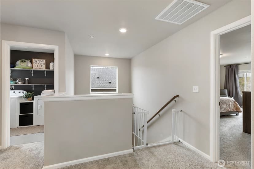 Property photo for 1328 Baker Heights Loop, Bremerton photo 18