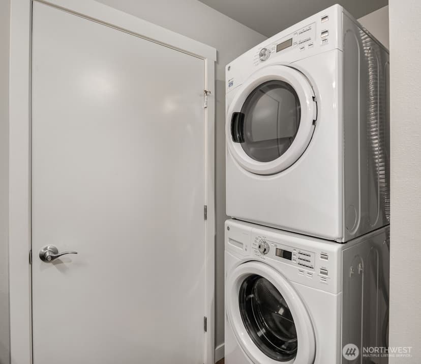 Property photo for 1085 103rd Avenue NE #328, Bellevue photo 15
