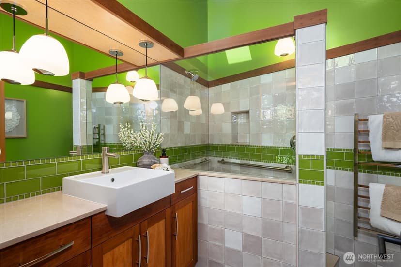 Property photo for 3409 Magnolia Blvd W, Seattle photo 16