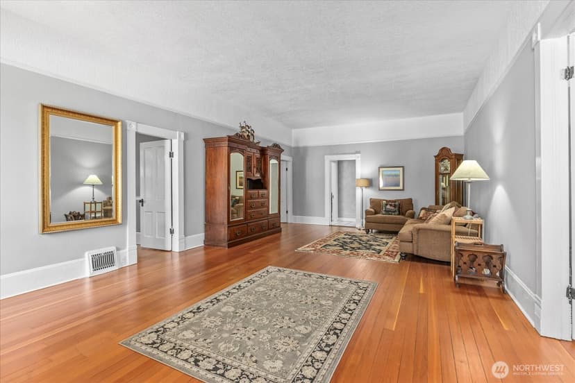 Property photo for 403 N Macleod Avenue, Arlington photo 9