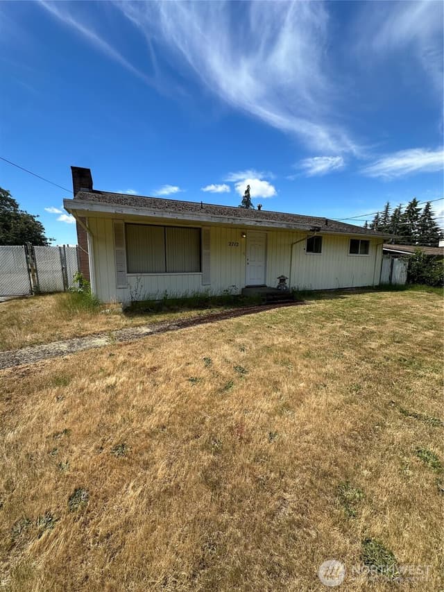 Property photo for 2712 67th Avenue W, University Place photo 3