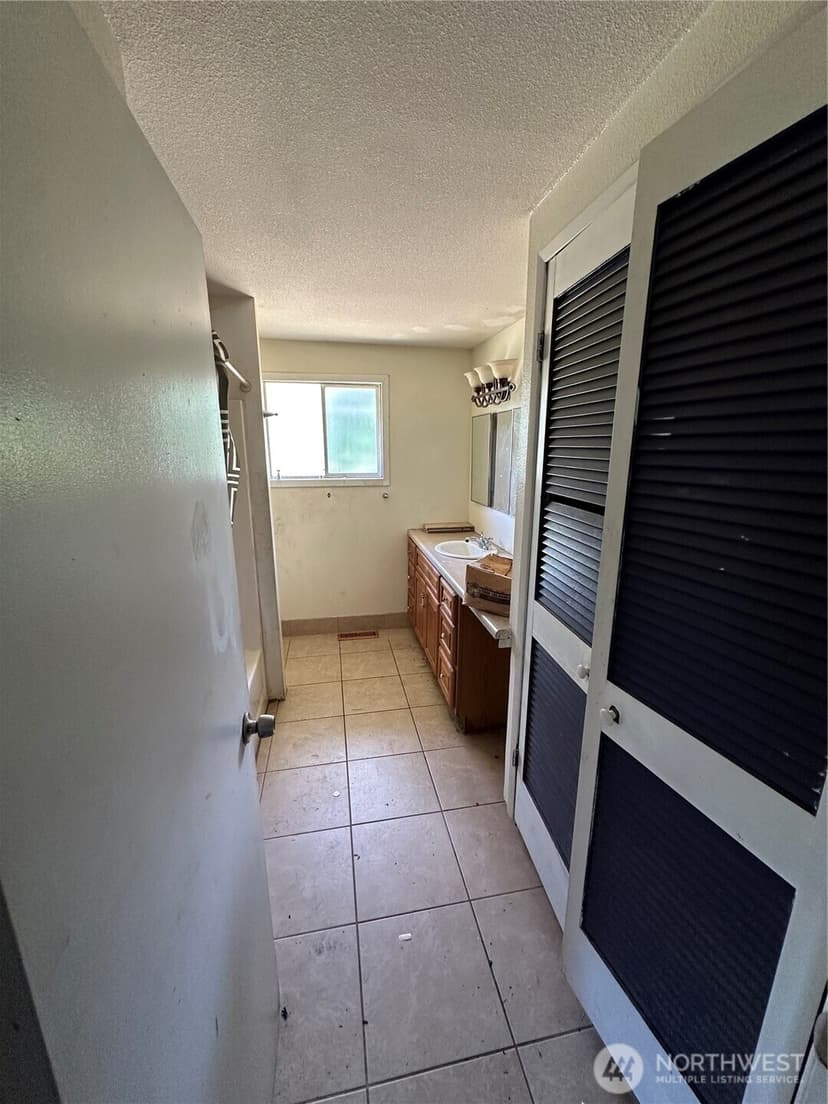 Property photo for 2712 67th Avenue W, University Place photo 15