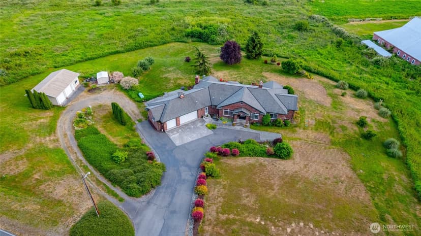 Property photo for 2322 Pioneer Highway, Stanwood photo 8