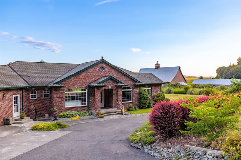 Property photo for 2322 Pioneer Highway, Stanwood photo 10