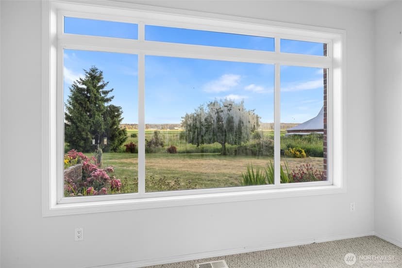 Property photo for 2322 Pioneer Highway, Stanwood photo 33