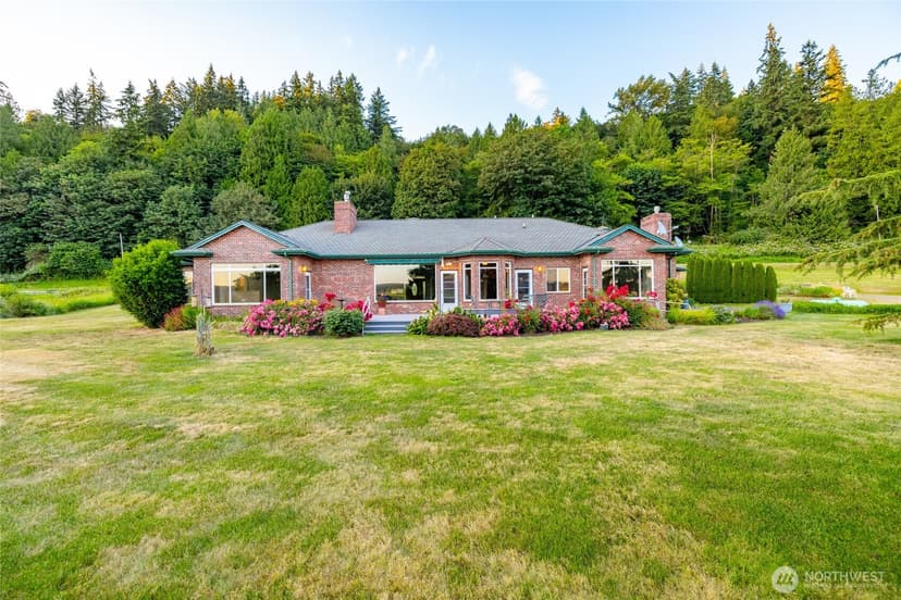 Property photo for 2322 Pioneer Highway, Stanwood photo 9