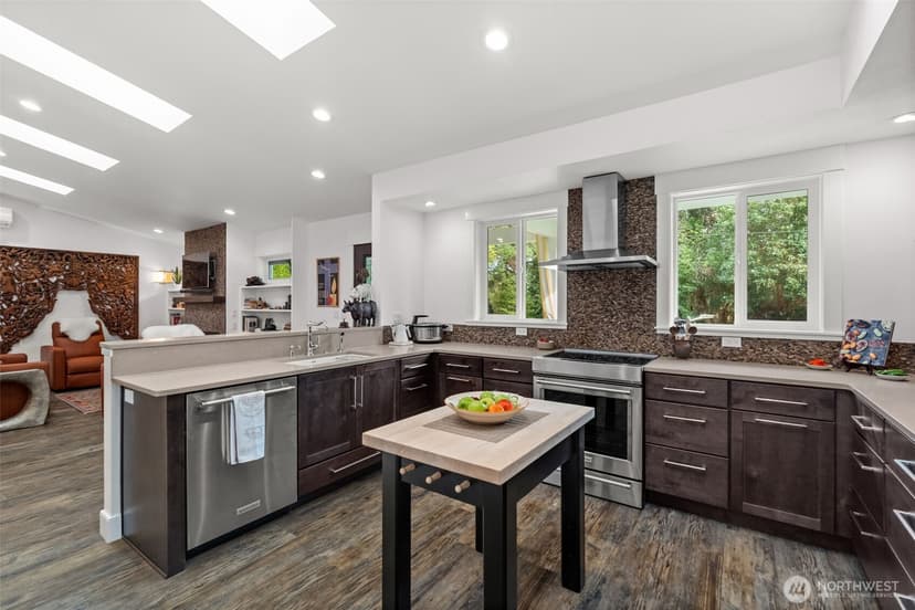 Property photo for 9604 Ridgeway, Gig Harbor photo 13
