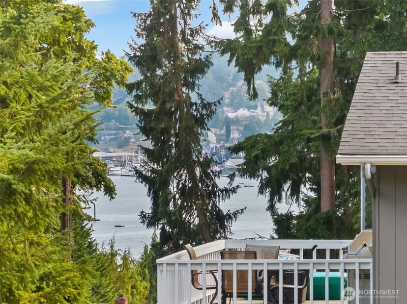 Property photo for 9604 Ridgeway, Gig Harbor photo 7