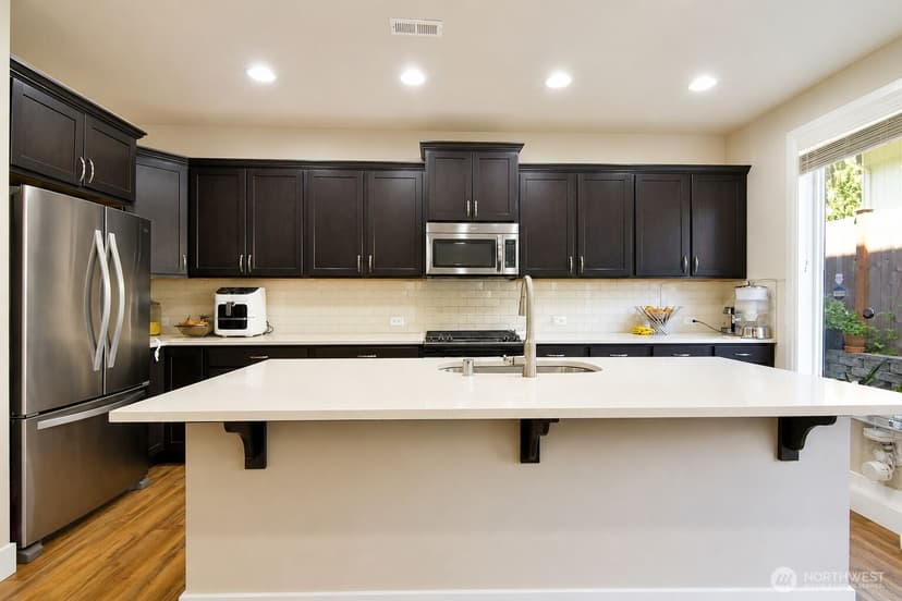Property photo for 19607 25th Drive SE, Bothell photo 5
