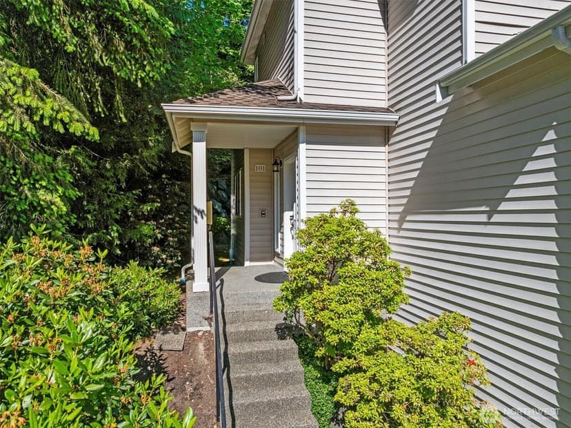 Property photo for 9804 NE Riverbend Drive #B-101, Bothell photo 4