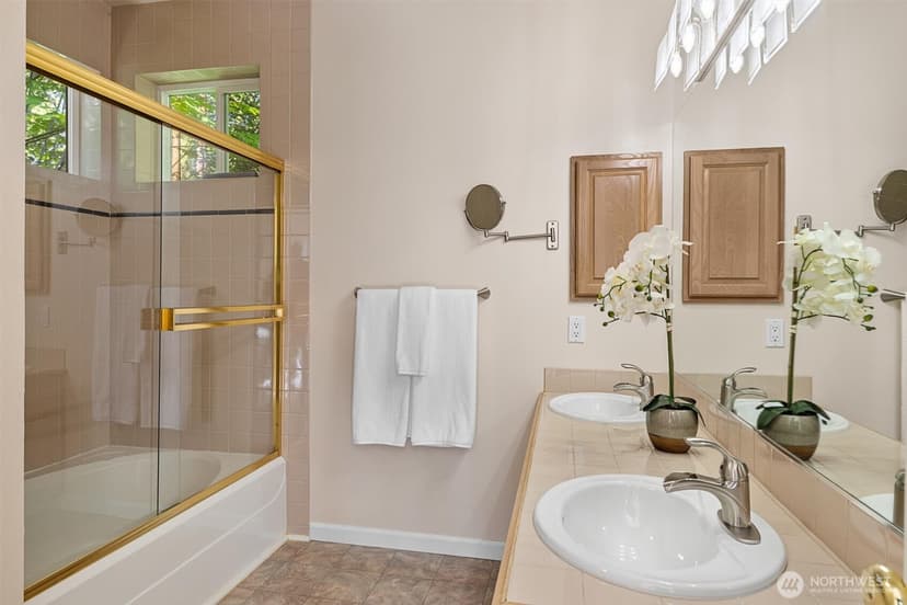 Property photo for 9804 NE Riverbend Drive #B-101, Bothell photo 27