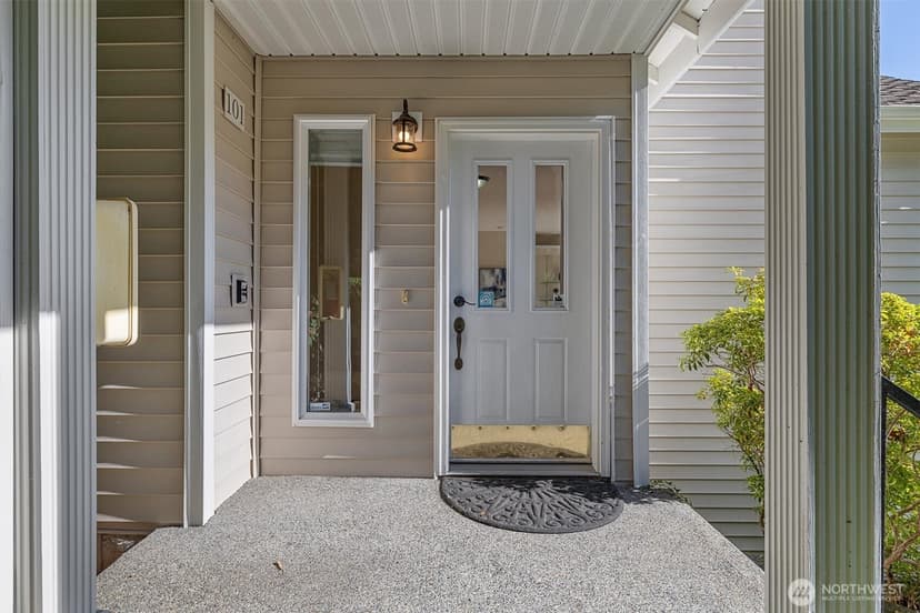 Property photo for 9804 NE Riverbend Drive #B-101, Bothell photo 5