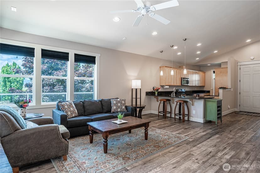 Property photo for 1000 Sunset Lane, Chelan photo 8