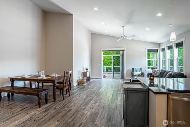 Property photo for 1000 Sunset Lane, Chelan photo 3