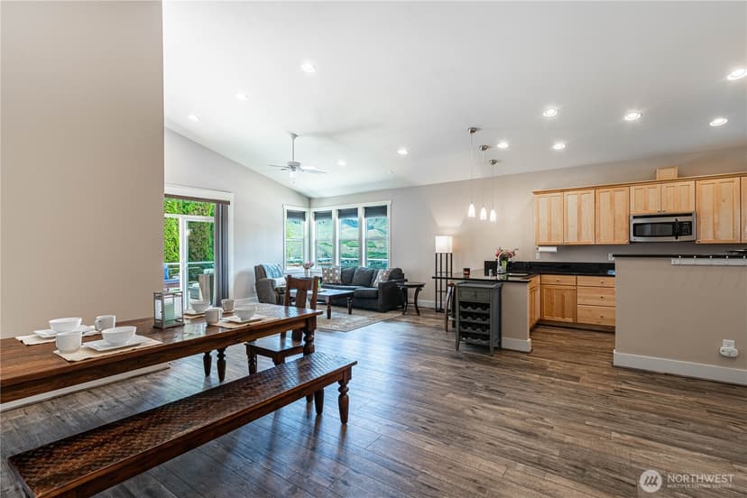 Property photo for 1000 Sunset Lane, Chelan photo 9