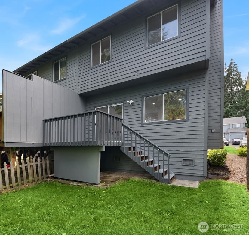 Property photo for 13178 Lakeridge Circle NW, Silverdale photo 17