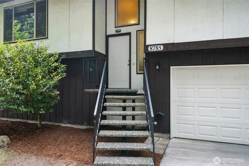 Property photo for 8785 SE Sedgwick Road, Port Orchard photo 3