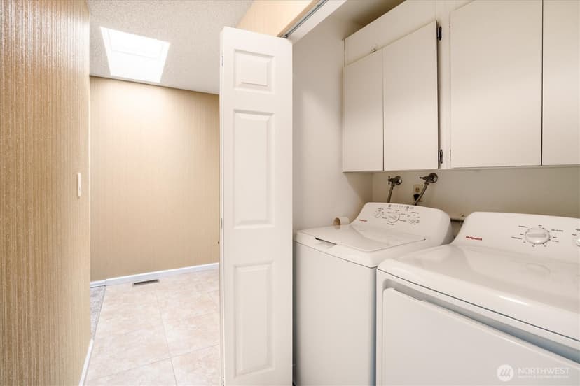Property photo for 10823 Glen Acres Drive S #D, Seattle photo 19