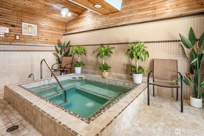 Property photo for 10823 Glen Acres Drive S #D, Seattle photo 28
