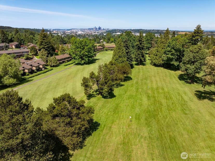 Property photo for 10823 Glen Acres Drive S #D, Seattle photo 35